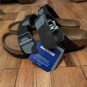 NWT Women’s Birkenstocks size 7 (38)